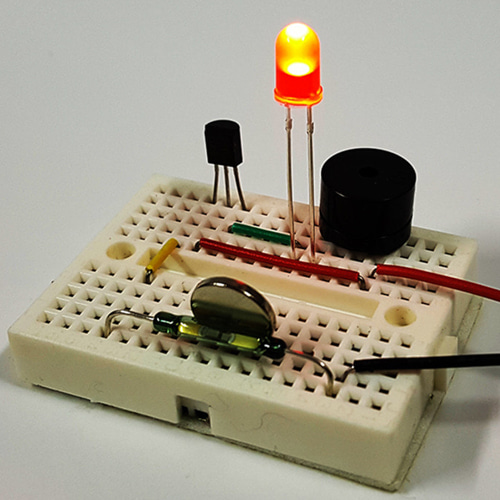 자석으로 작동되는 멜로디&amp;LED