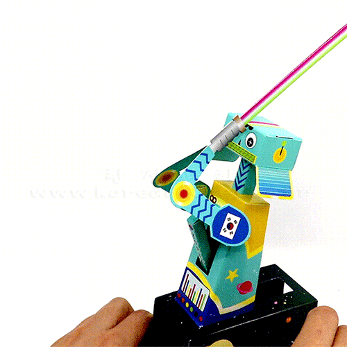 오토마타 광선검 로봇